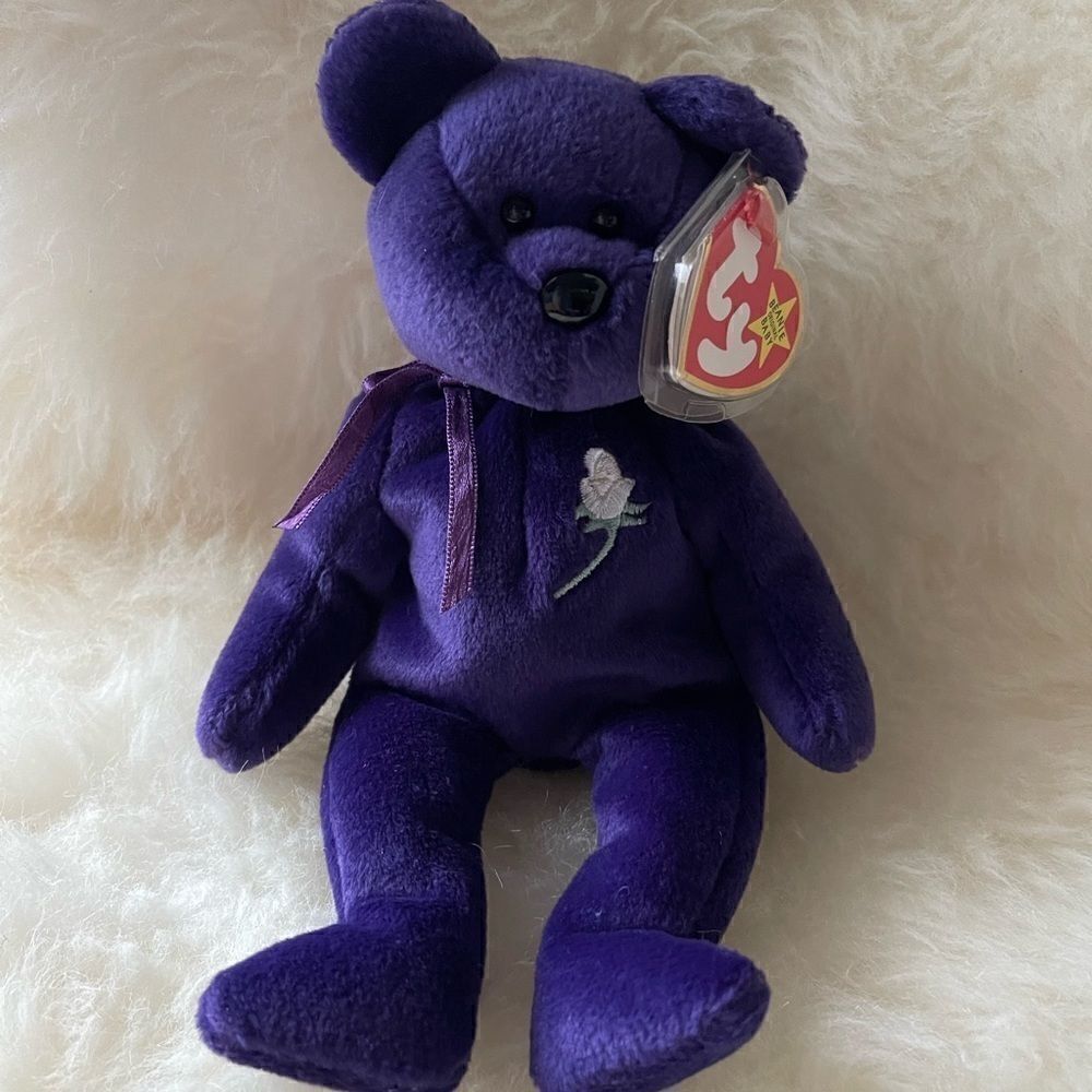 Ty Beanie Baby Princess ™ Bear
